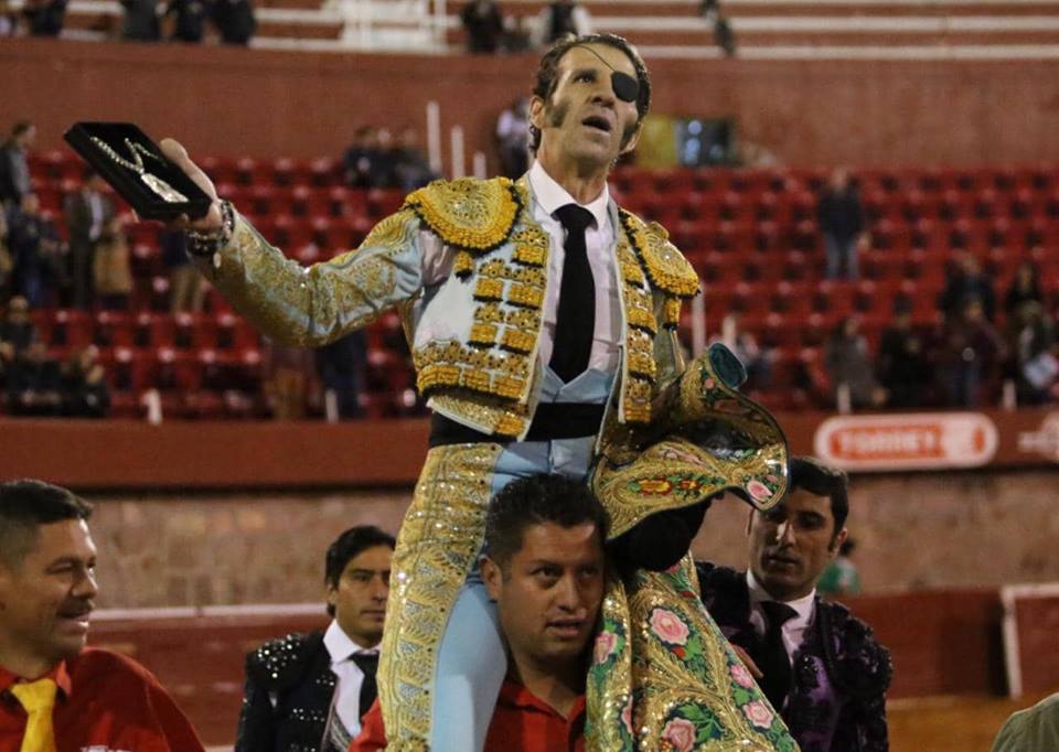 Zacatecas (México) 08-12-2018 // JUAN JOSE PADILLA en triomphe pour la Corrida Guadalupana