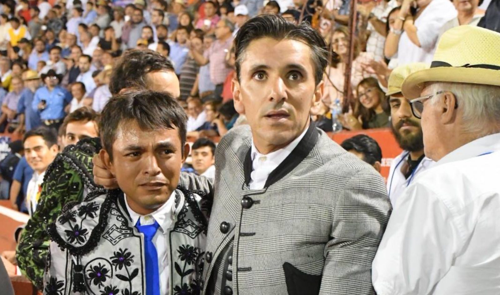 YUCATÁN (MÉXICO) (01/01/2018) – No hay billetes pour Diego Ventura – Le geste fort de Ventura qui offre un novillo à Roberto Balladares El Zorrillo pour sa prochaine corrida