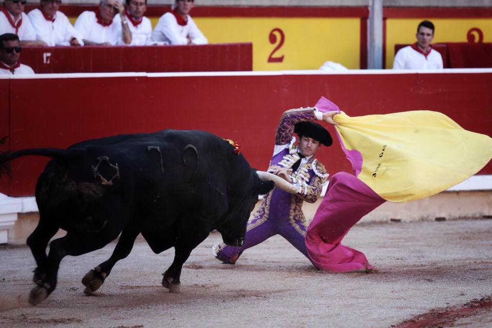 PAMPLONA SAN FERMIN 2017 – Corrida dimanche 9 juillet 2017 – Grave cornada pour Pirri et oreilles pour Ureña et Garrido