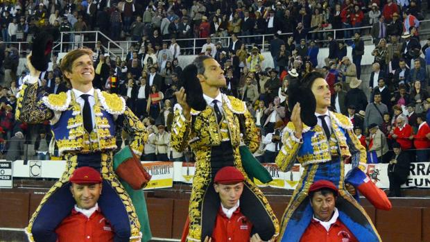 BOGOTA (10-02-2019) Triple grande porte pour l’ouverture.