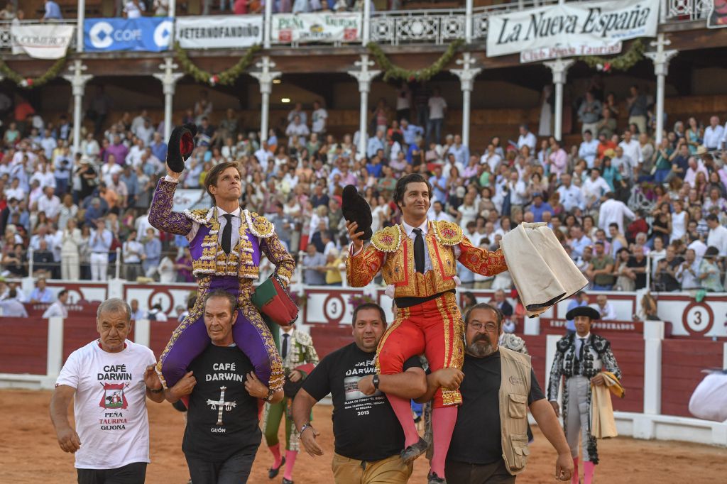 GIJON (17-08-2019) VIDEO // Triomphe pour MORANTE et EL JULI. Gros accrochage pour PABLO AGUADO