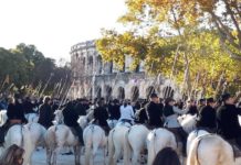 La levée des tridents à Nîmes
